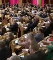 【深度视点】挪威议会开会一半集体“划船战吼”！硬核助威国家队折射政治新生态